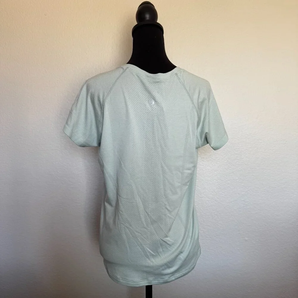 lululemon athletica Swiftly Tech Short Sleeve in Mint • Size 14 - Picture 2 of 5